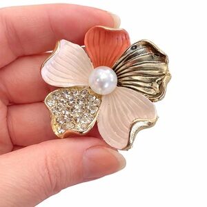 NEW Floral Brooch‎ Pin – Enamel, Rhinestone & Faux Pearl – Gold Tone